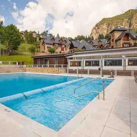 Elegante Apartamento En Escarrilla Con Vistas Al Valle Luaran gambar