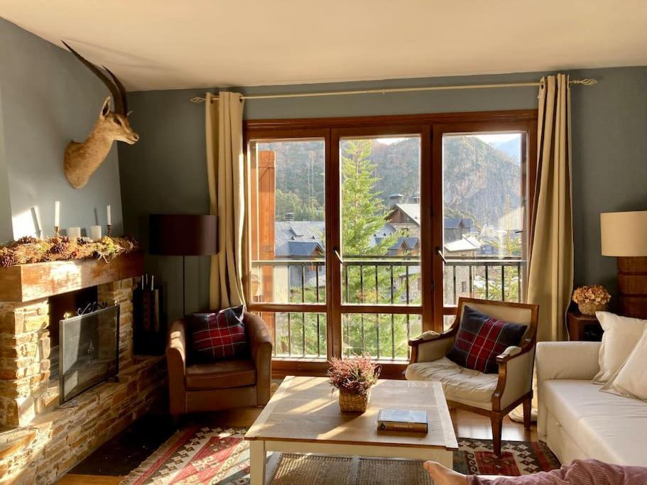 Elegante Apartamento En Escarrilla Con Vistas Al Valle Luaran gambar