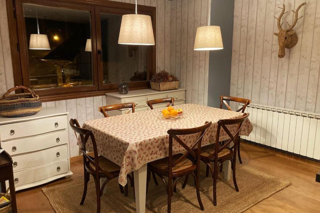 Elegante Apartamento En Escarrilla Con Vistas Al Valle Luaran gambar